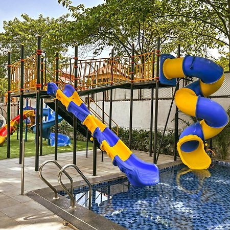 Meritas Aura Resort ロナバラ エクステリア 写真