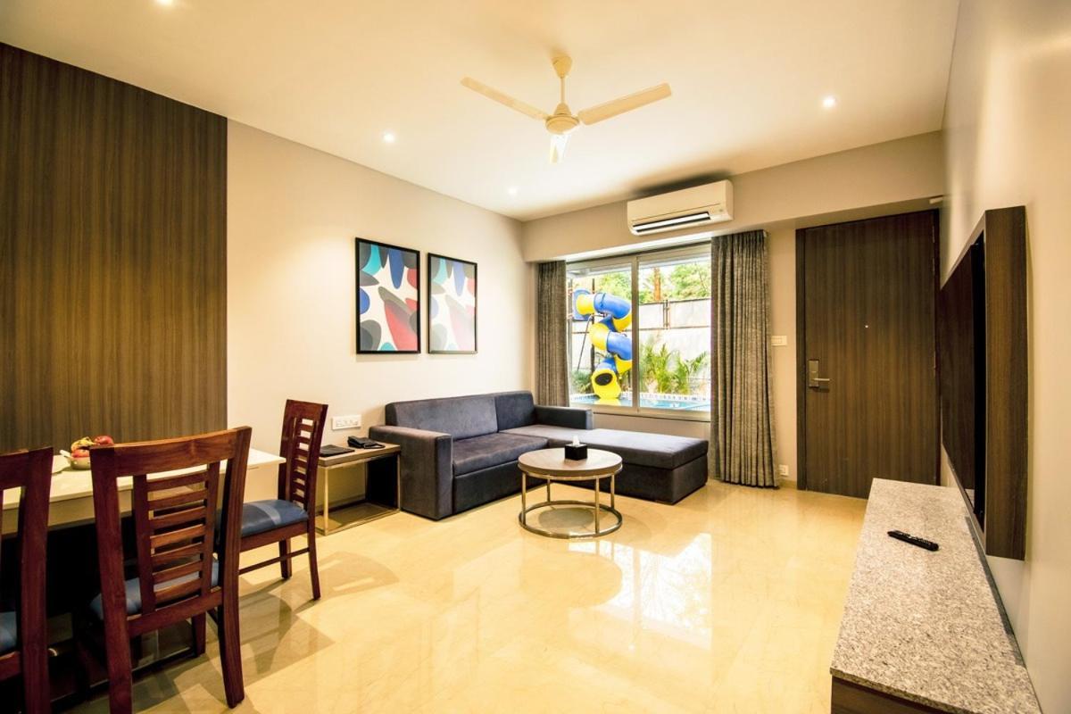 Meritas Aura Resort ロナバラ エクステリア 写真
