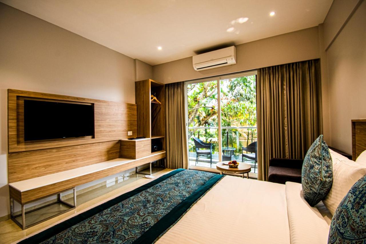 Meritas Aura Resort ロナバラ エクステリア 写真
