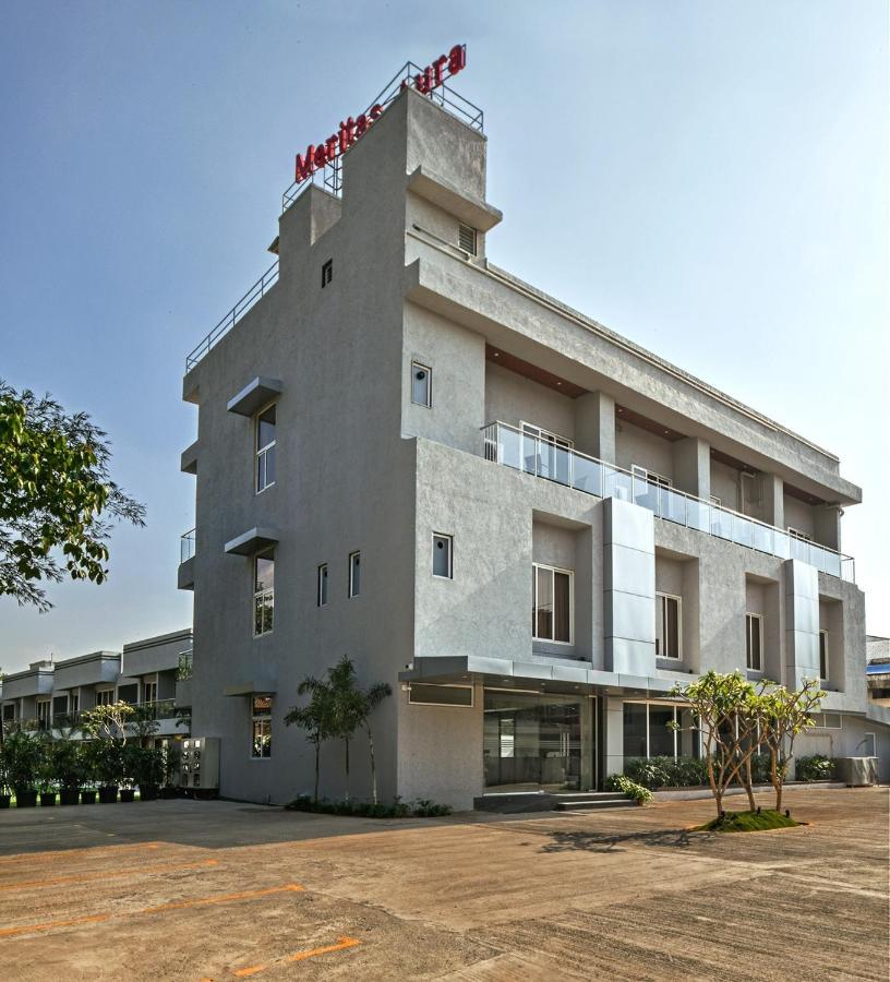 Meritas Aura Resort ロナバラ エクステリア 写真
