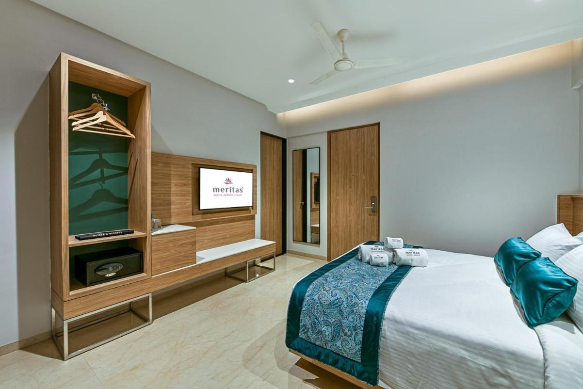 Meritas Aura Resort ロナバラ エクステリア 写真