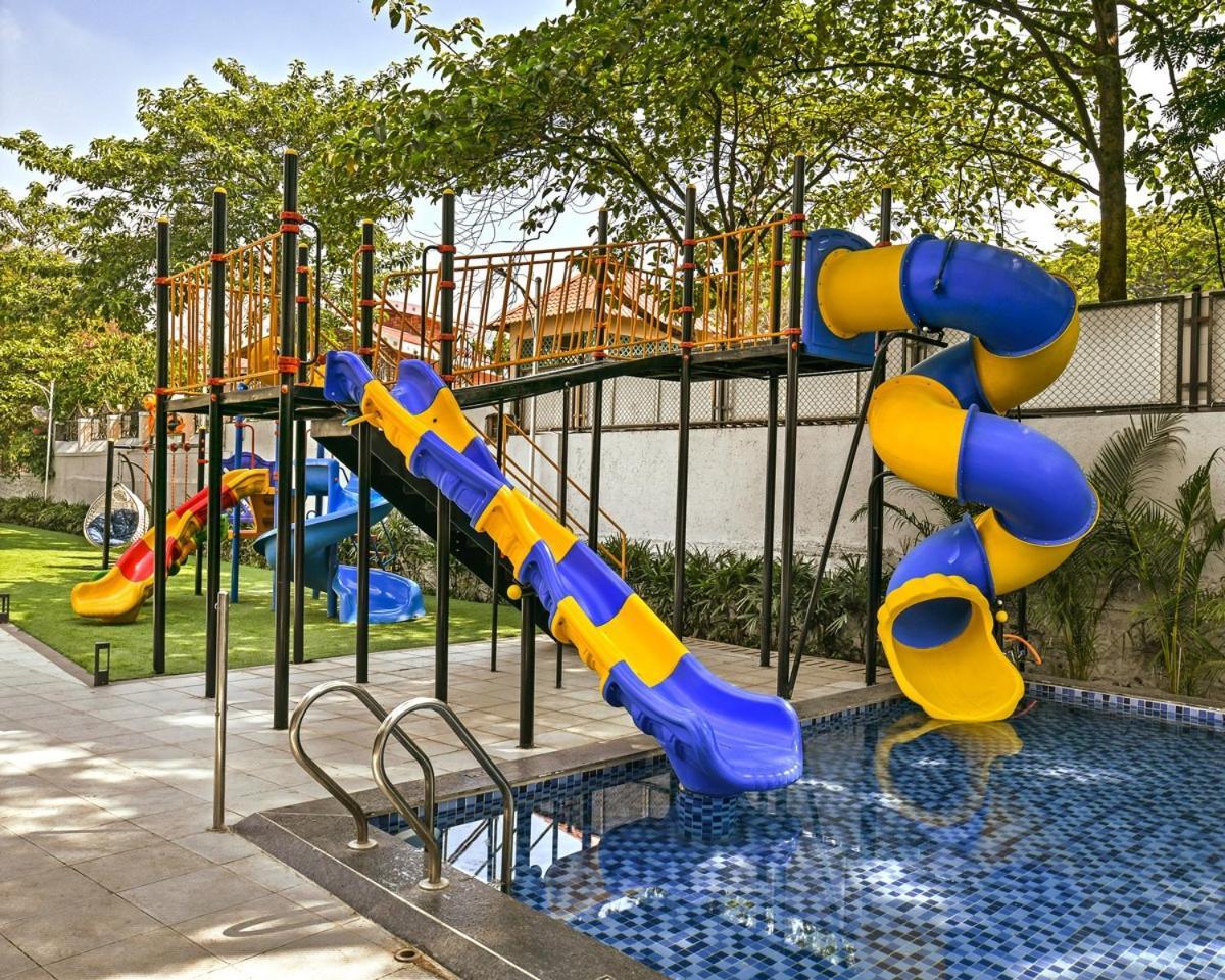 Meritas Aura Resort ロナバラ エクステリア 写真